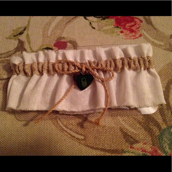 💥SOLD💥Bridal Garter - Picture 2 of 4